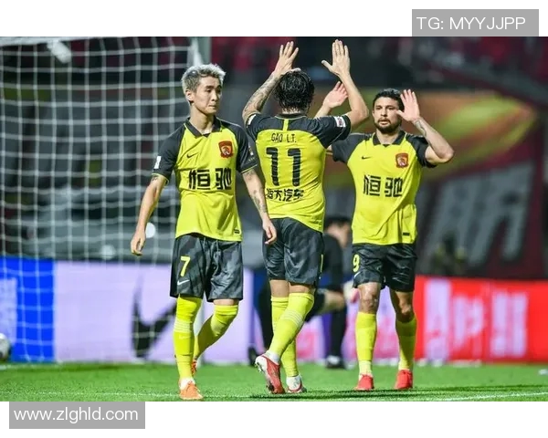 重庆足球队的速度之道：如何在赛场上赢得快速反击的优势